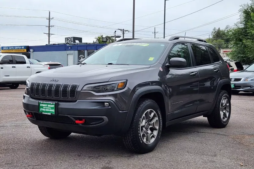 2020 Jeep Cherokee Trailhawk photo 1