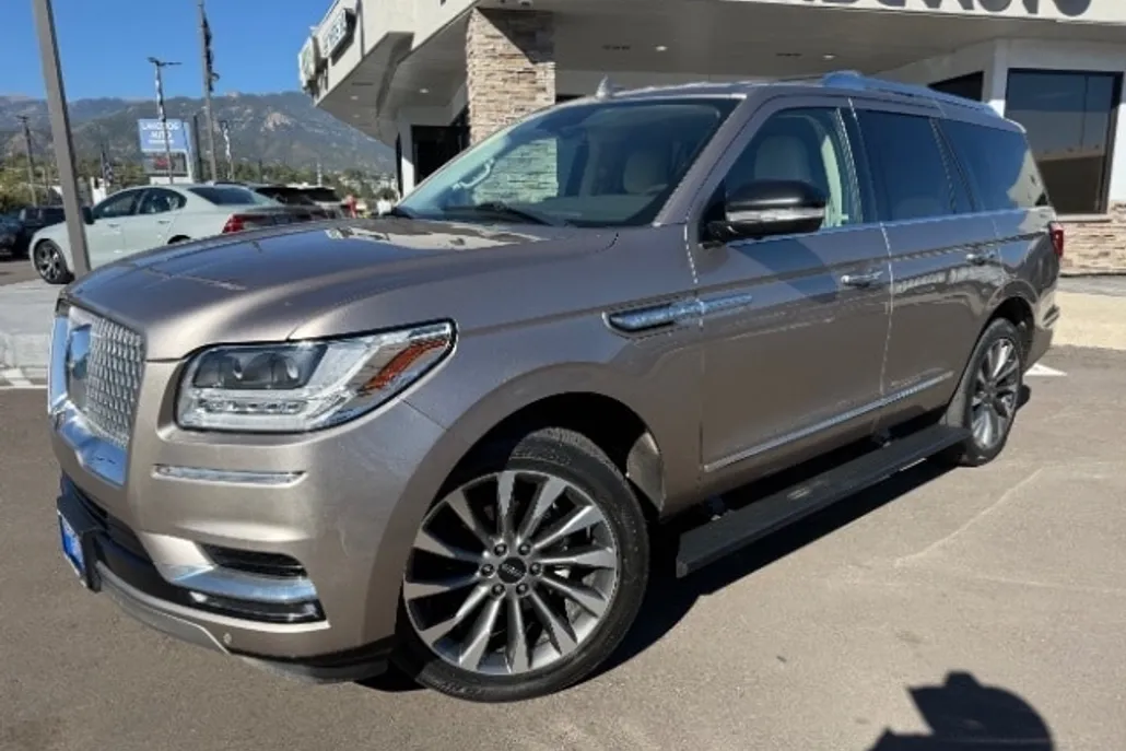 2018 Lincoln Navigator Select photo 1