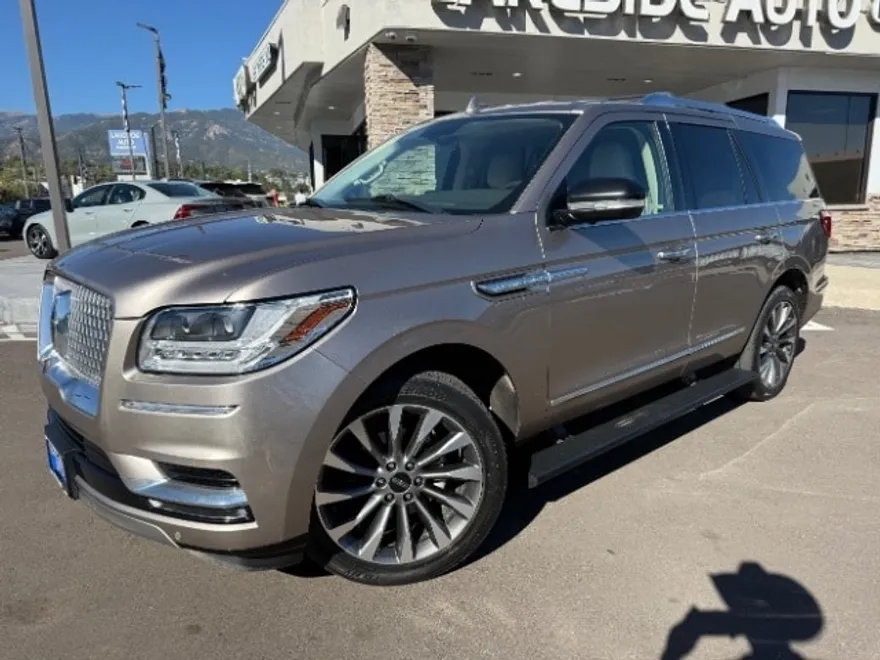 2018 Lincoln Navigator Select photo 1