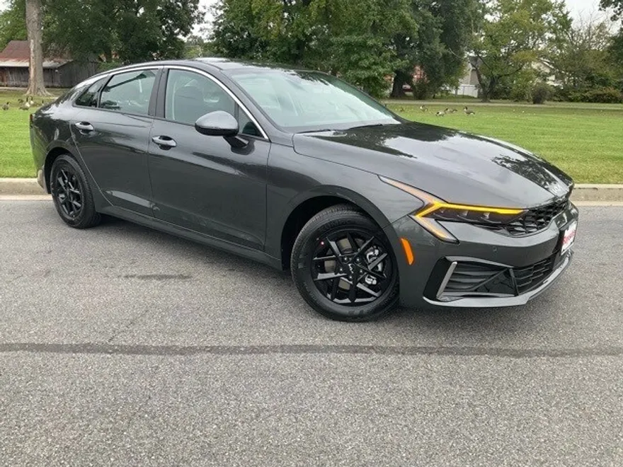 2026 Kia K5 LXS photo 1