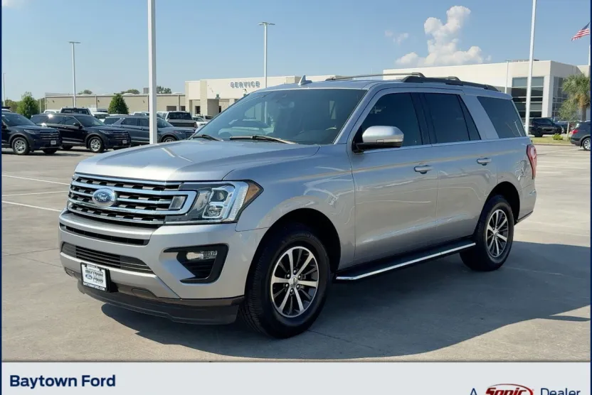 2020 Ford Expedition XLT photo 1