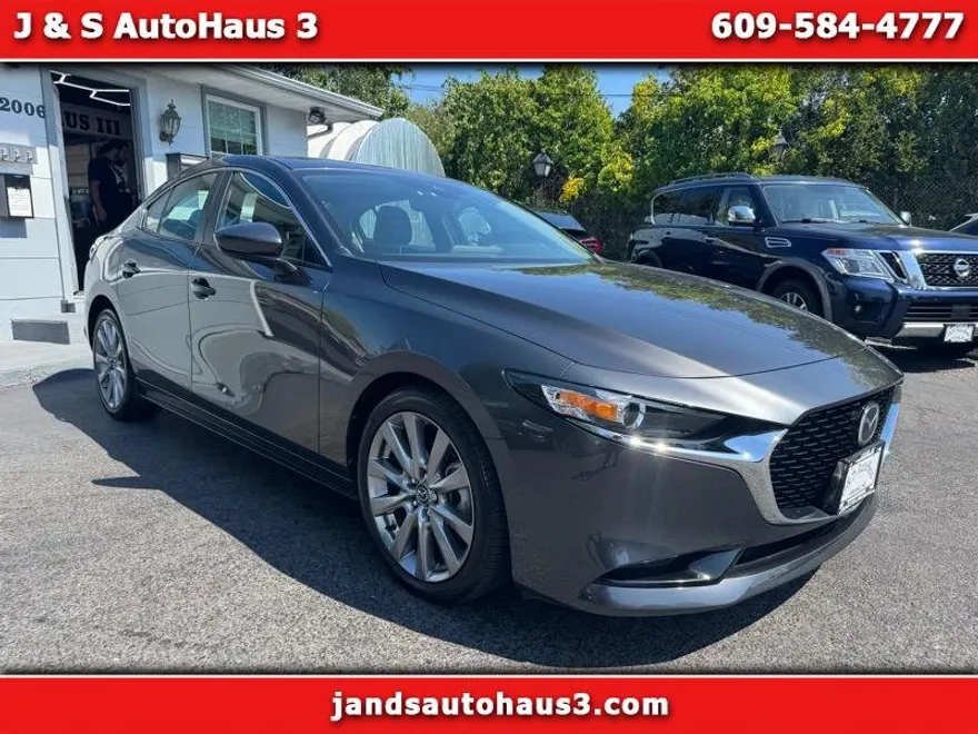 2021 Mazda Mazda3 Sedan Preferred photo 1
