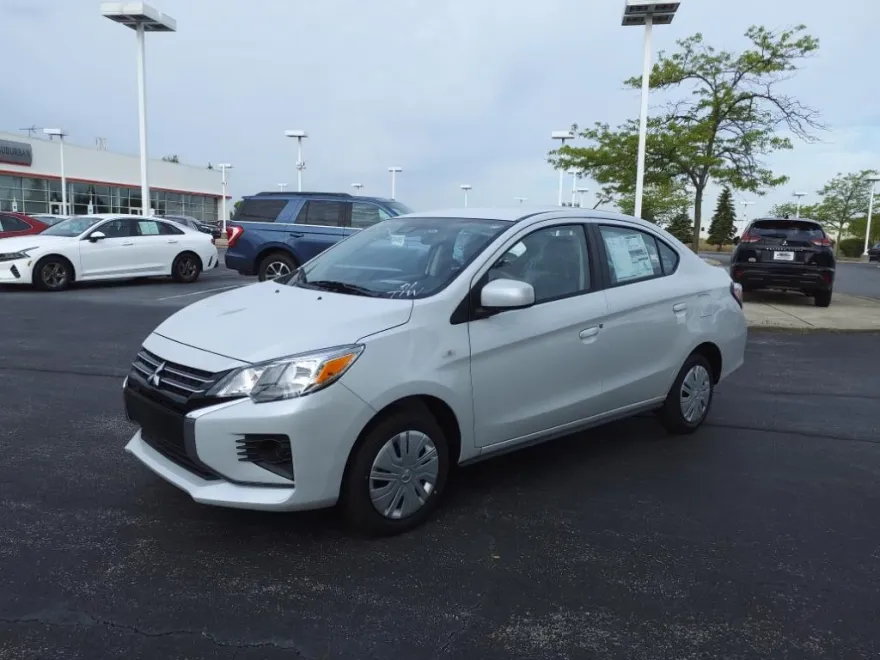 2024 Mitsubishi Mirage G4 ES photo 1