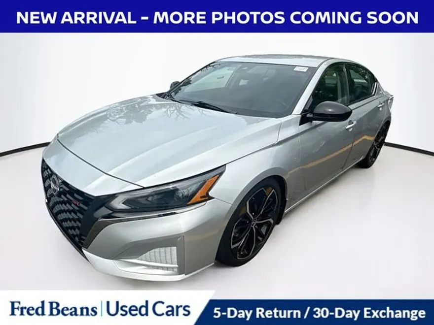 2024 Nissan Altima 2.5 SR photo 1