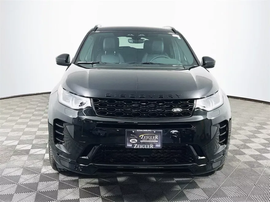 2025 Land Rover Discovery Sport Dynamic SE photo 1