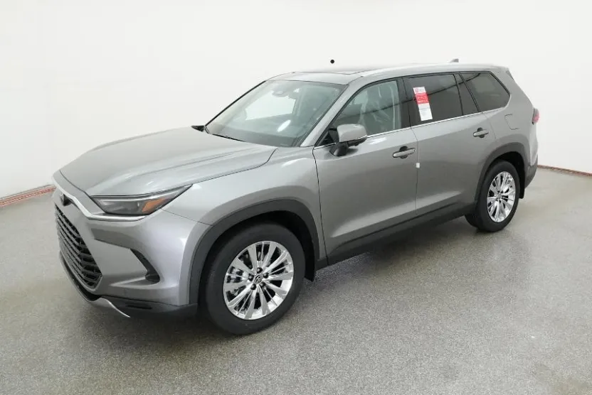 2026 Toyota Grand Highlander Platinum photo 1