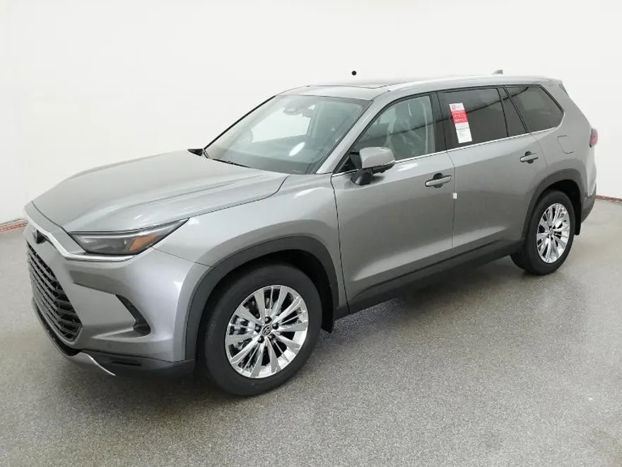 2026 Toyota Grand Highlander Platinum photo 1