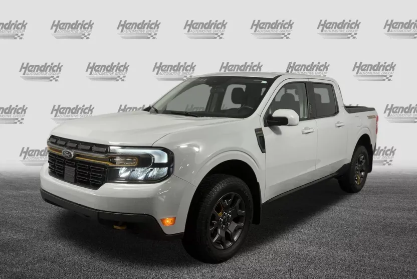 2023 Ford Maverick Lariat photo 1