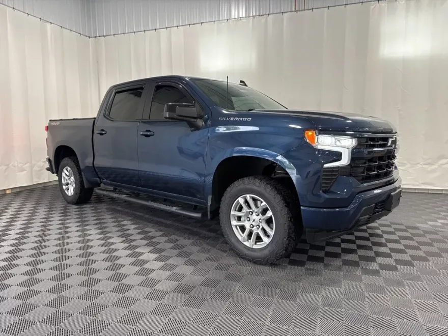 2022 Chevrolet Silverado 1500 RST photo 1