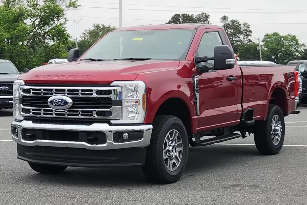2025 Ford F-350 XLT photo 1