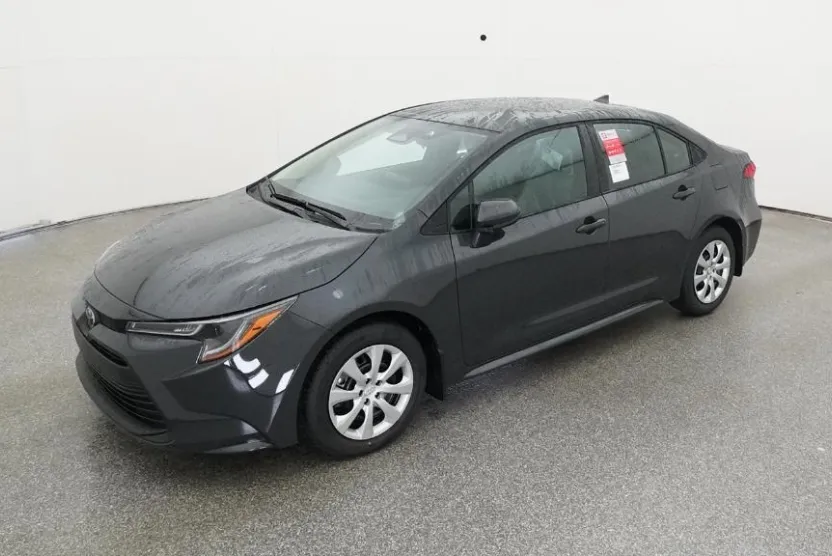 2026 Toyota Corolla LE photo 1