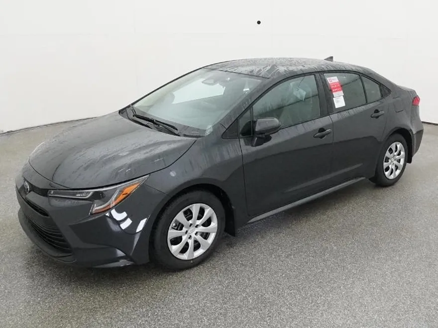 2026 Toyota Corolla LE photo 1