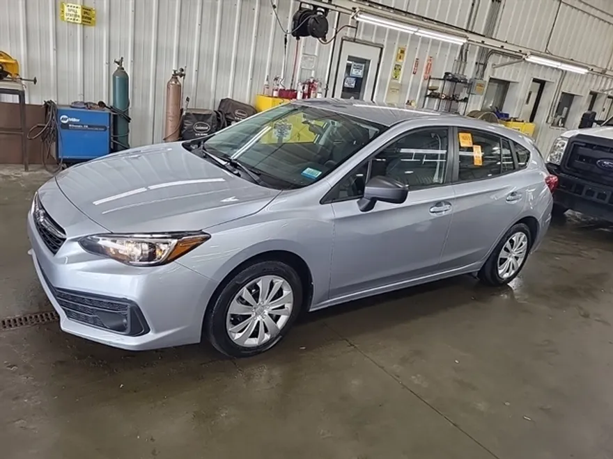 2022 Subaru Impreza Base photo 1