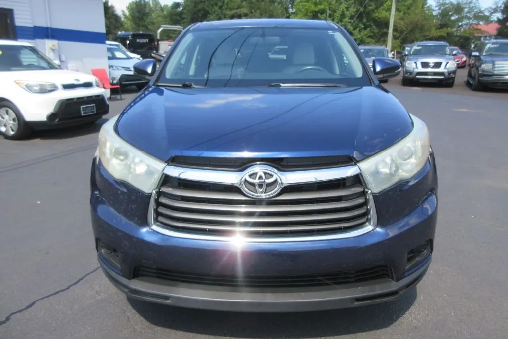 2016 Toyota Highlander Base Hybrid photo 1