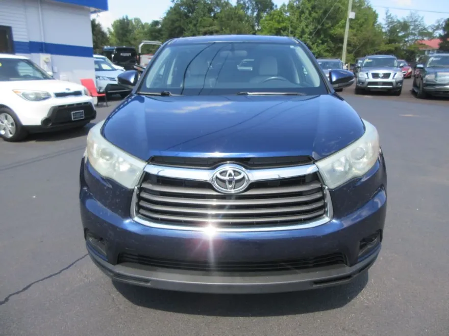 2016 Toyota Highlander Base Hybrid photo 1