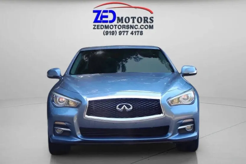 2015 Infiniti Q50 Premium photo 1