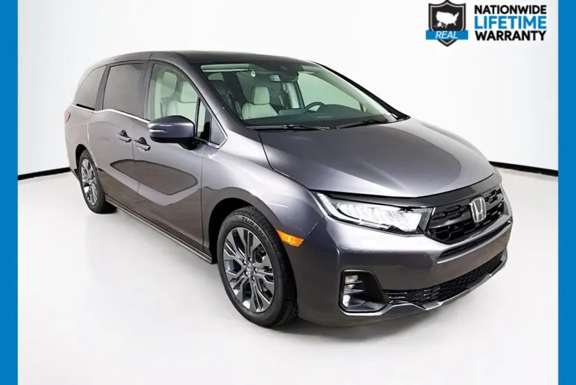 2026 Honda Odyssey Touring photo 1