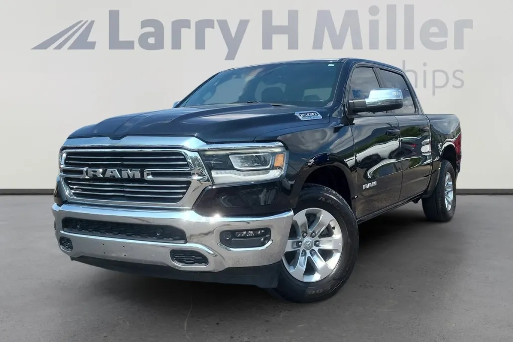 2023 Ram 1500 Laramie photo 1
