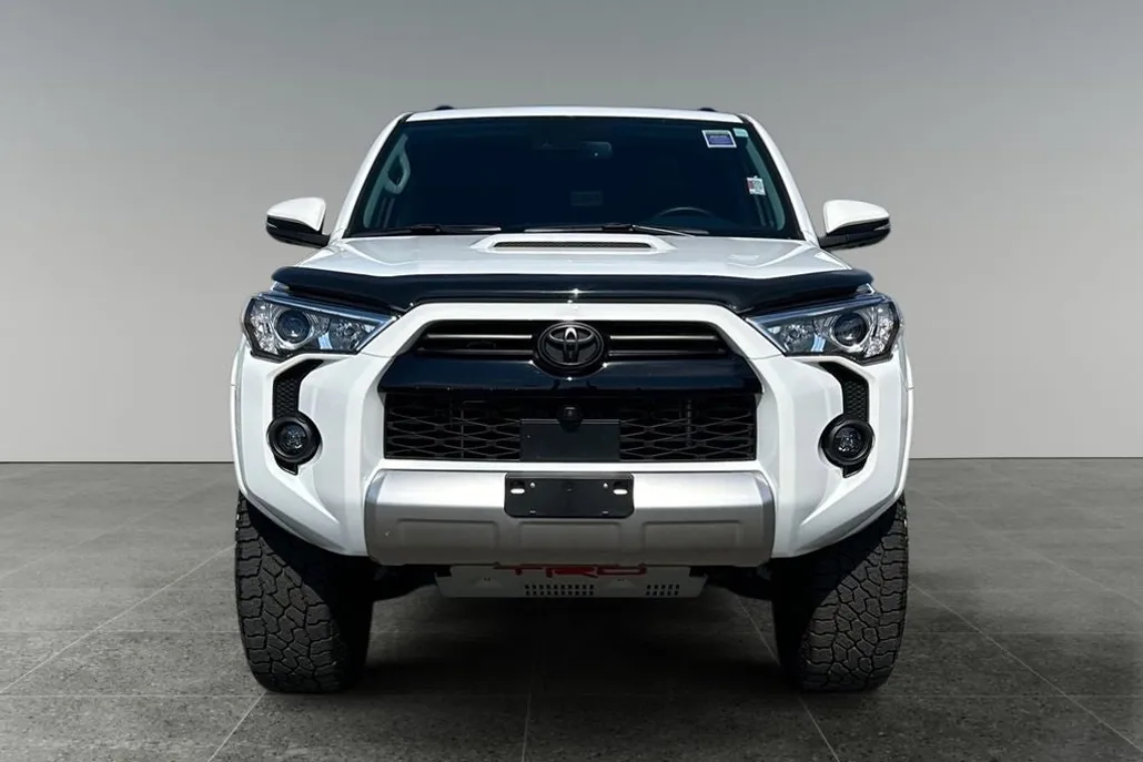 2024 Toyota 4Runner TRD Off-Road Premium photo 1