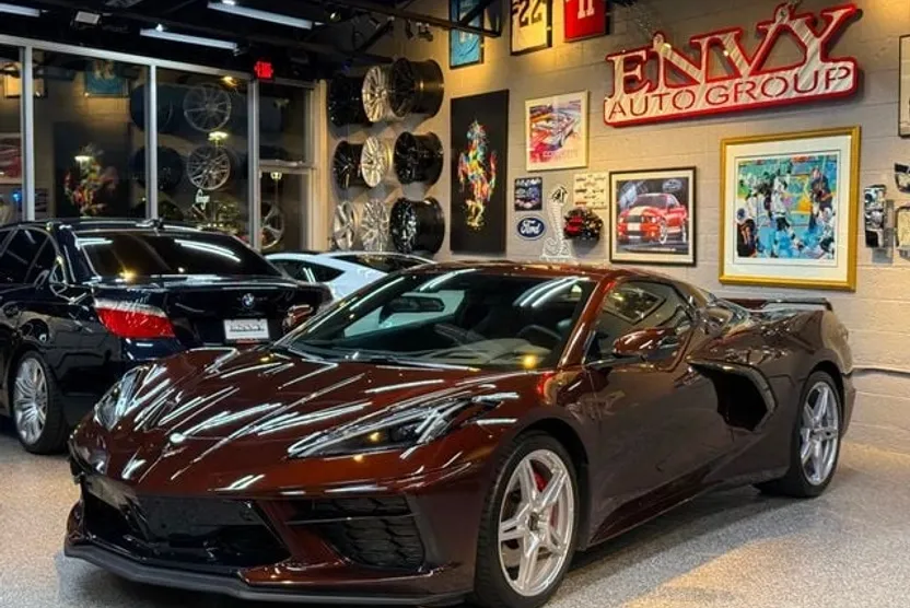 2023 Chevrolet Corvette Stingray Convertible 2LT photo 1