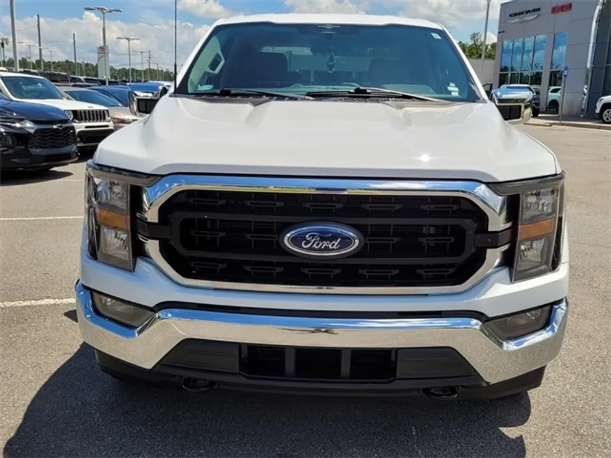 2023 Ford F-150 XLT photo 1