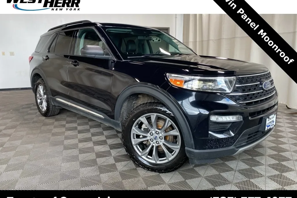 2022 Ford Explorer XLT photo 1
