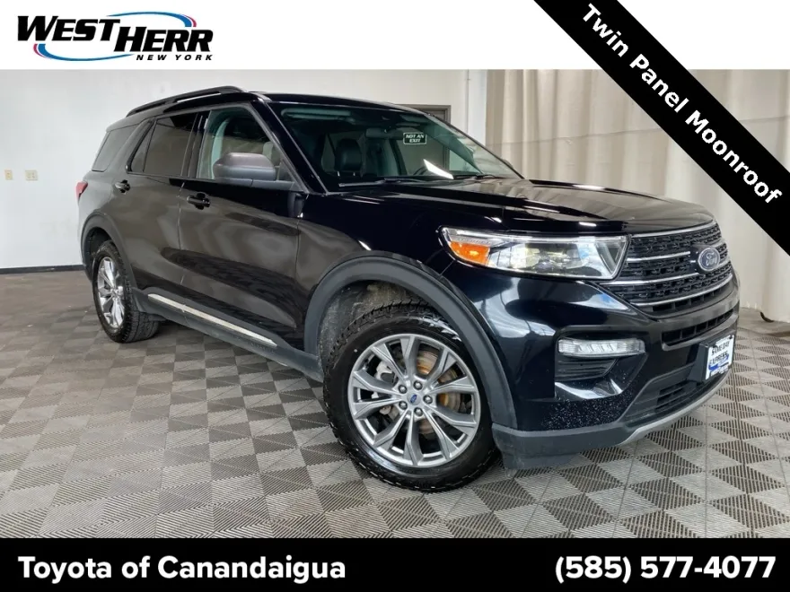 2022 Ford Explorer XLT photo 1