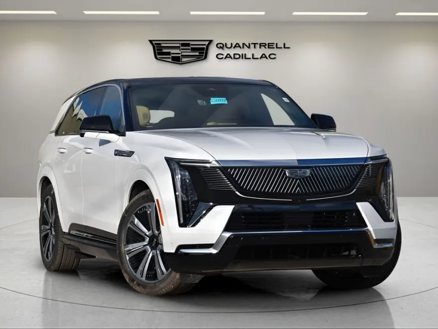 2025 Cadillac Escalade IQ Luxury photo 1