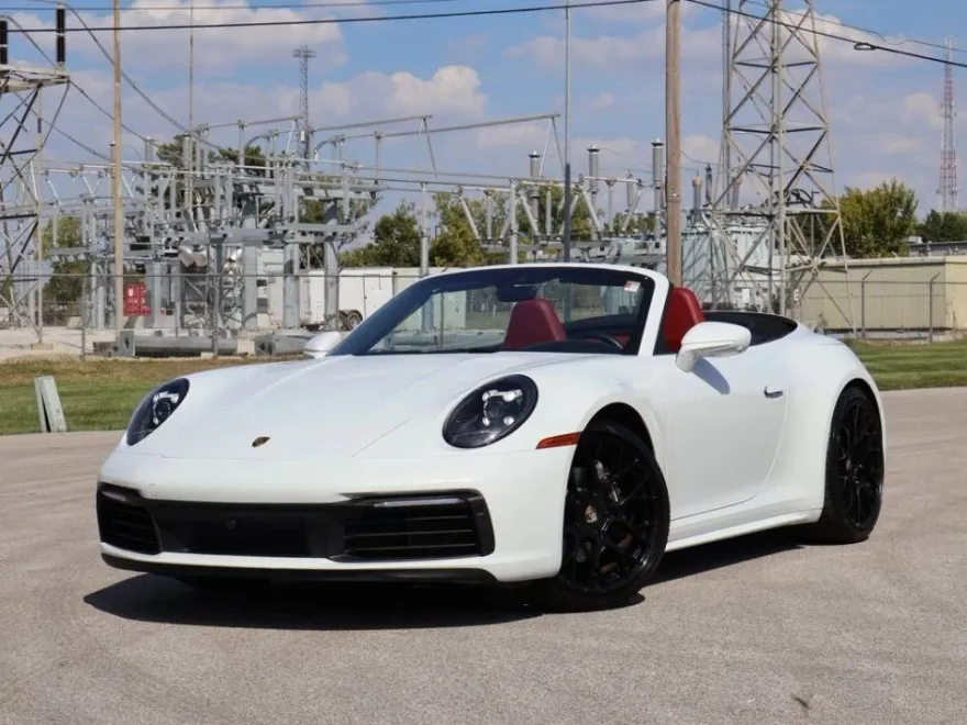 2020 Porsche 911 Cabriolet photo 1