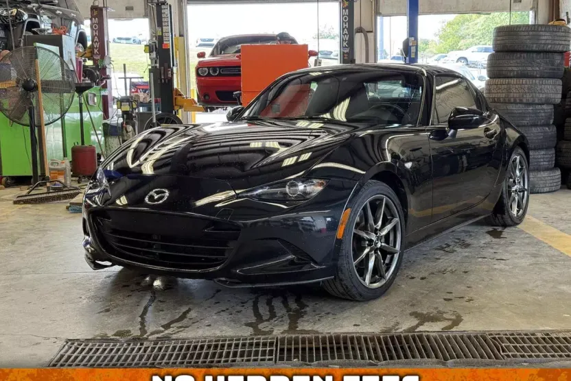 2021 Mazda MX-5 Miata Miata RF Grand Touring photo 1