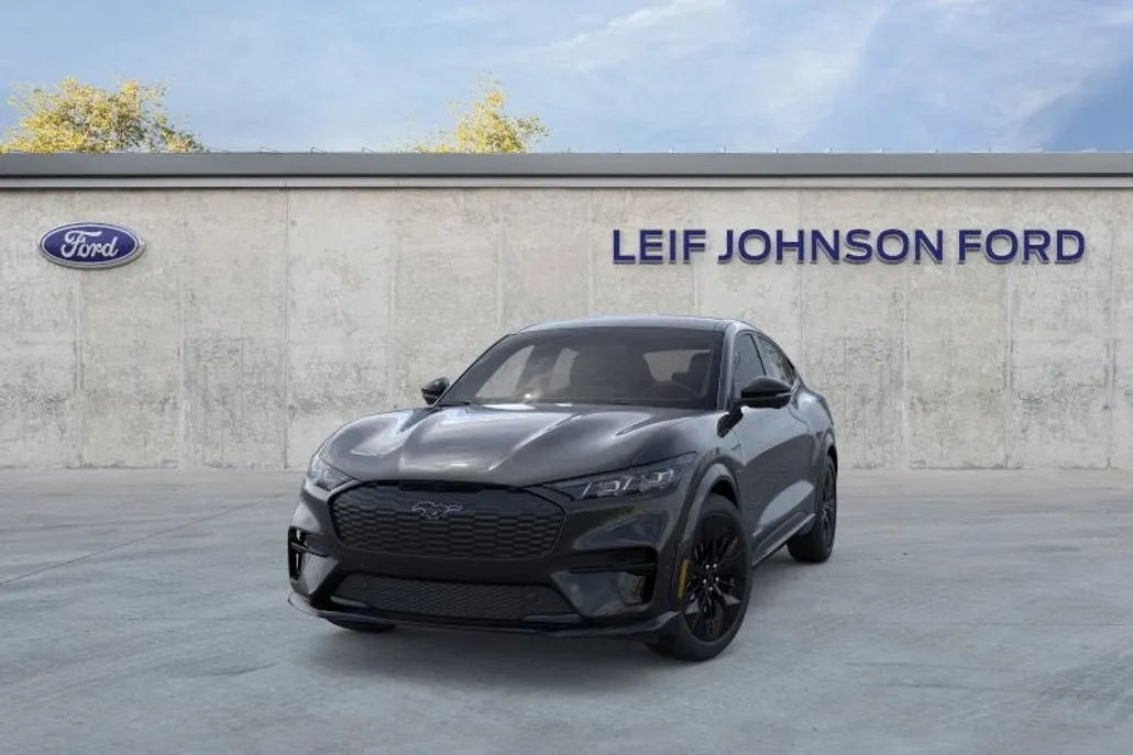 2025 Ford Mustang Mach-E GT photo 1