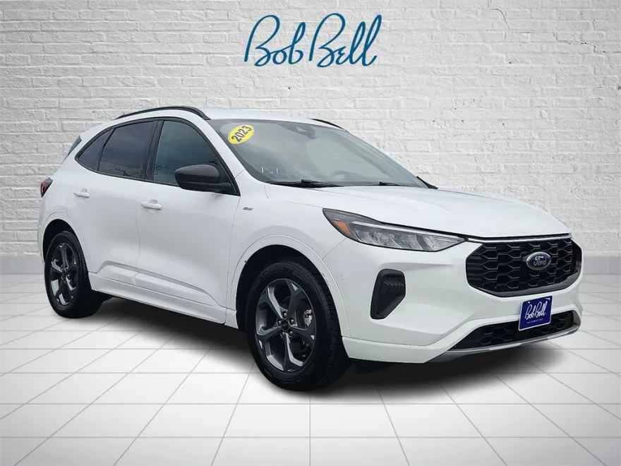 2023 Ford Escape ST-Line photo 1
