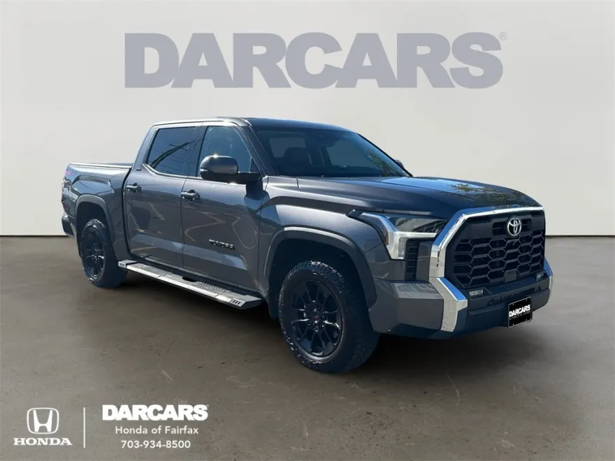 2023 Toyota Tundra SR5 photo 1