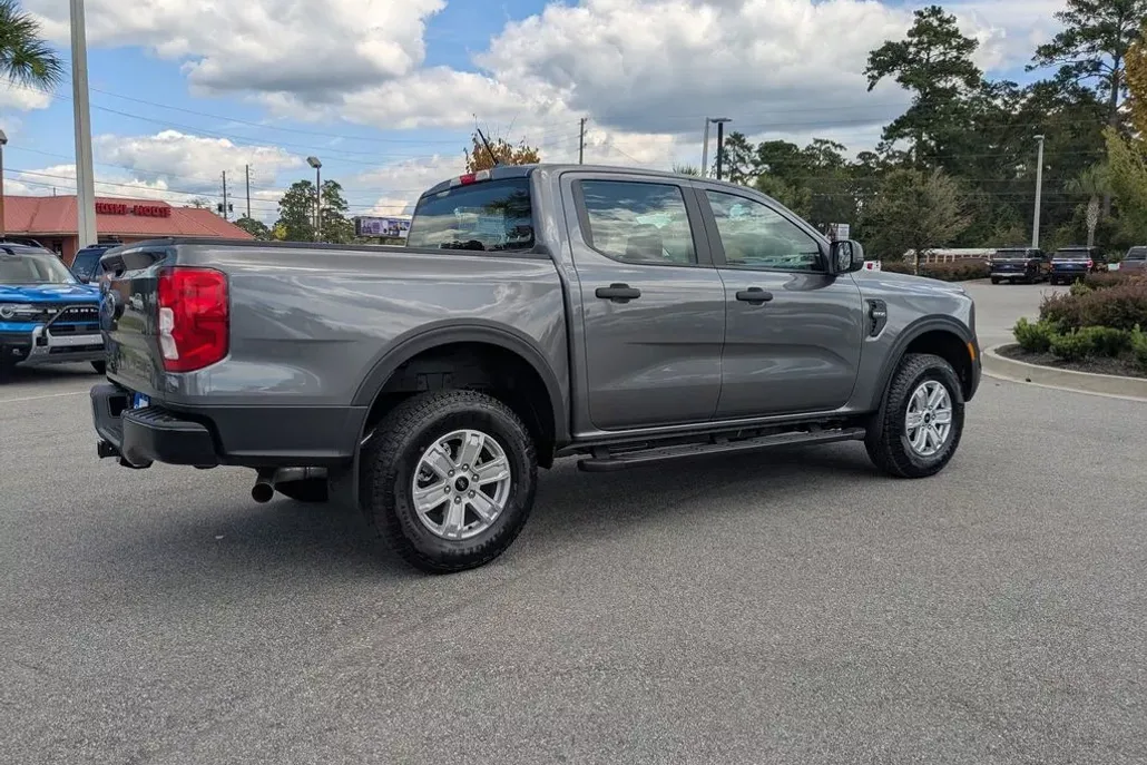 2025 Ford Ranger XL photo 1