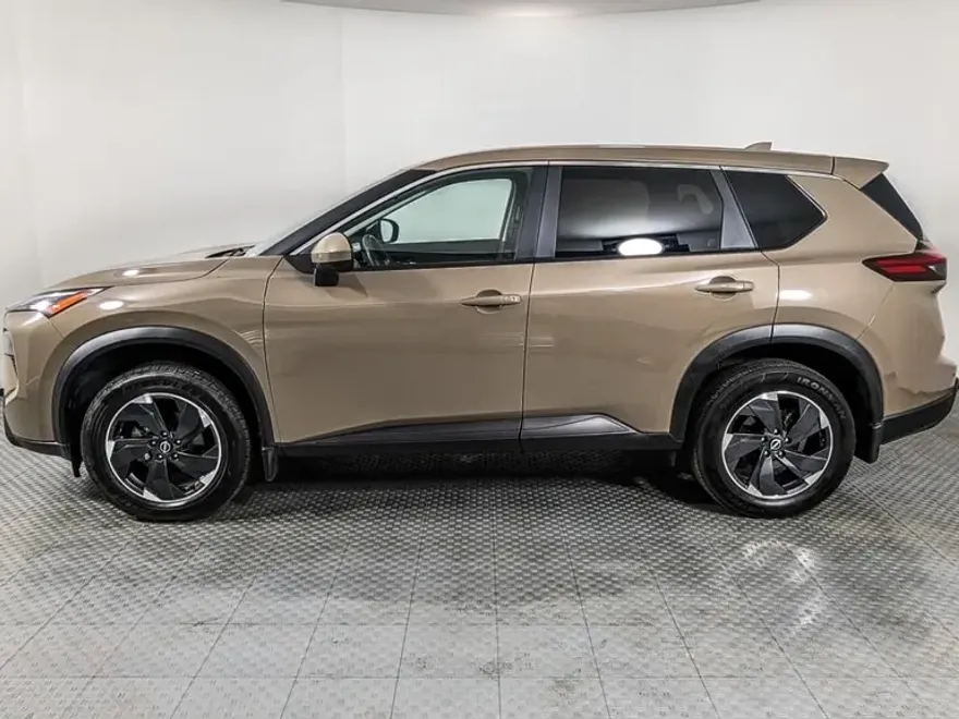 2024 Nissan Rogue SV photo 1