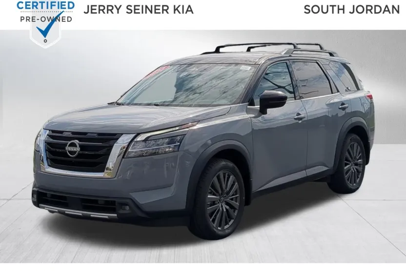 2022 Nissan Pathfinder SL photo 1