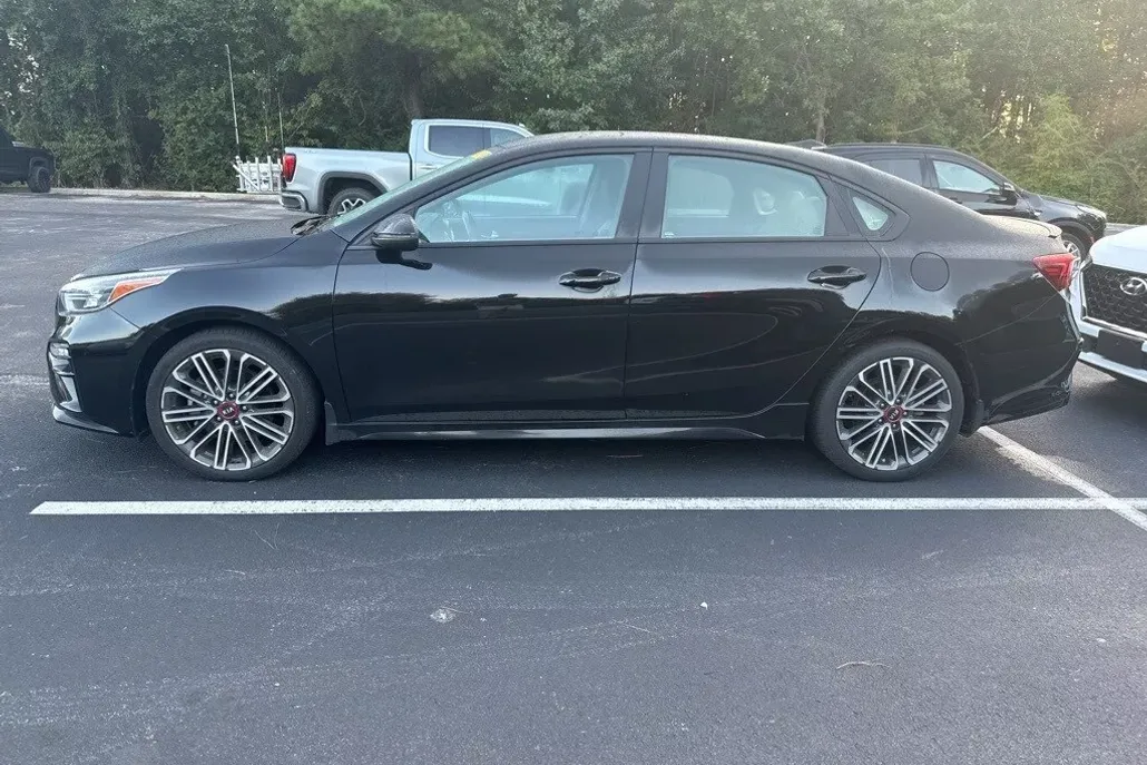 2021 Kia Forte GT photo 1