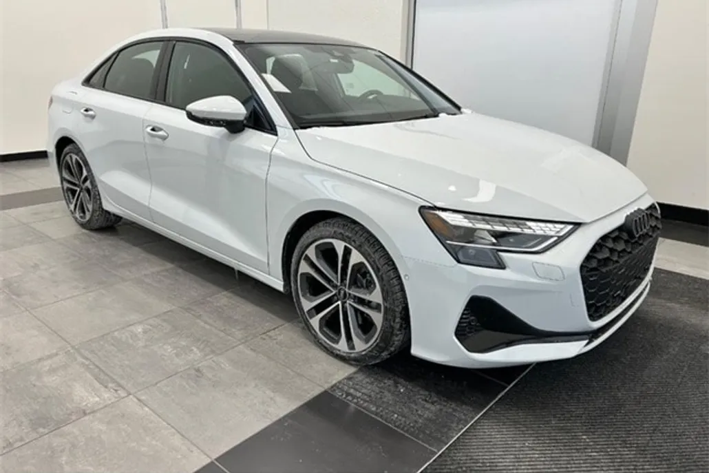 2025 Audi A3 2.0T Premium photo 1