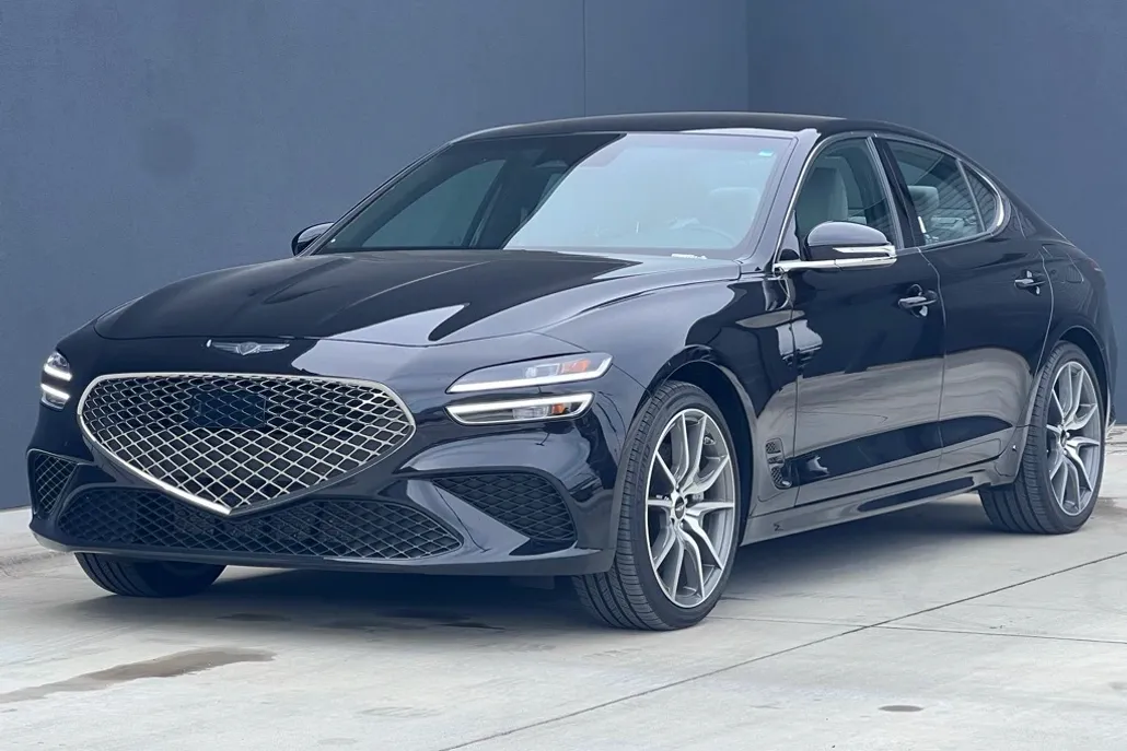 2025 Genesis G70 2.5T photo 1