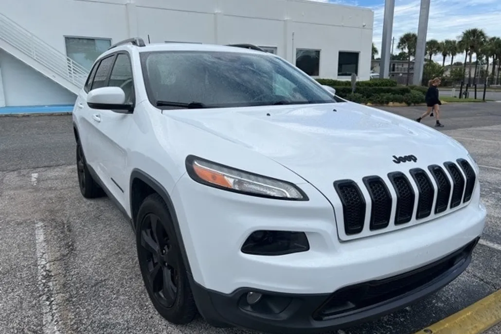 2018 Jeep Cherokee Limited photo 1