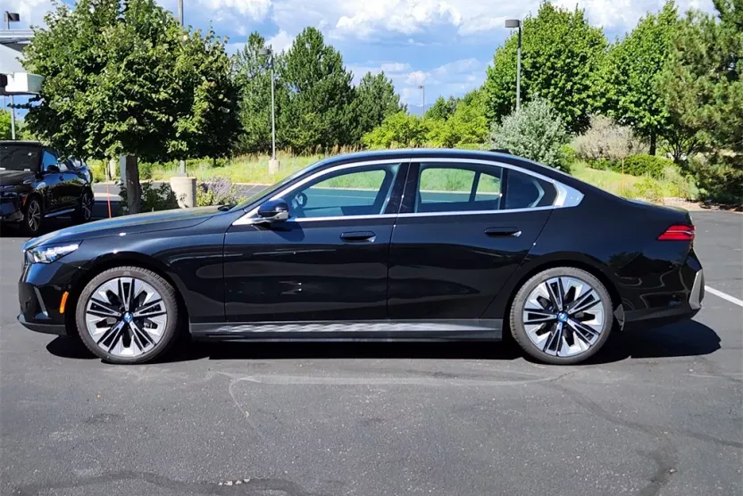 2024 Bmw i5 eDrive40 photo 1