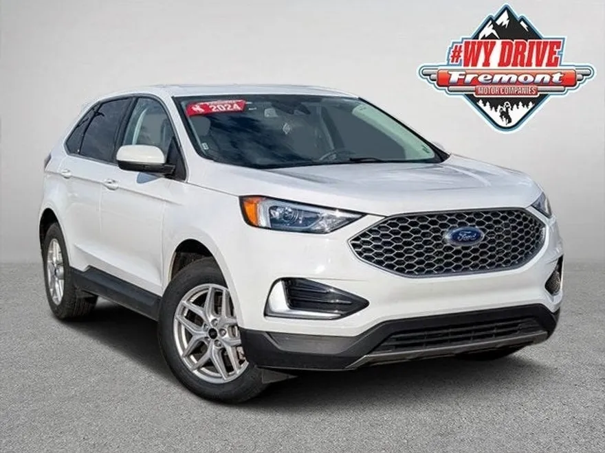 2024 Ford Edge SEL photo 1