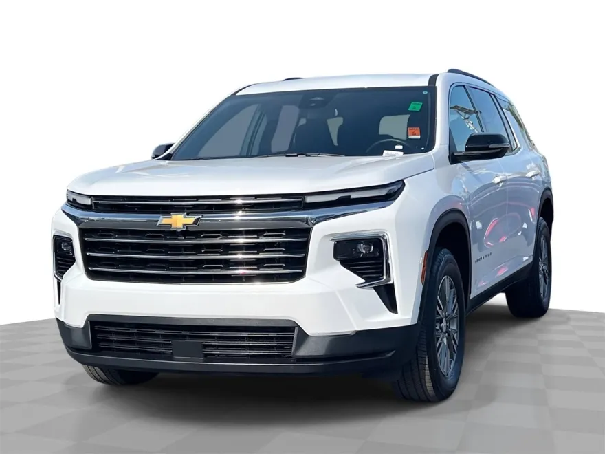 2025 Chevrolet Traverse photo 1