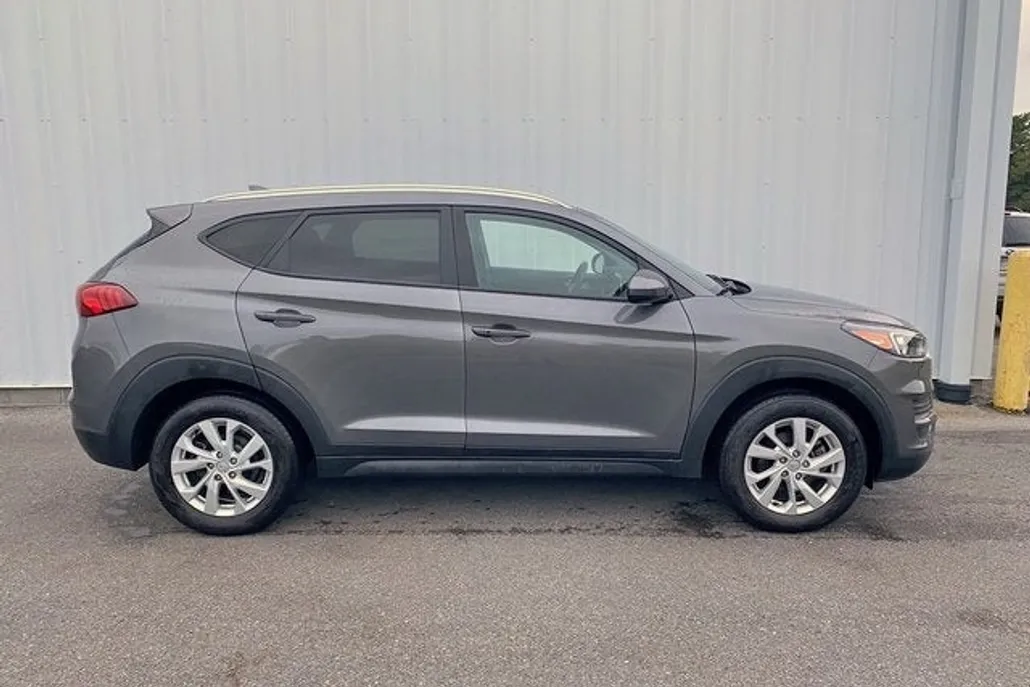 2020 Hyundai Tucson Value photo 1