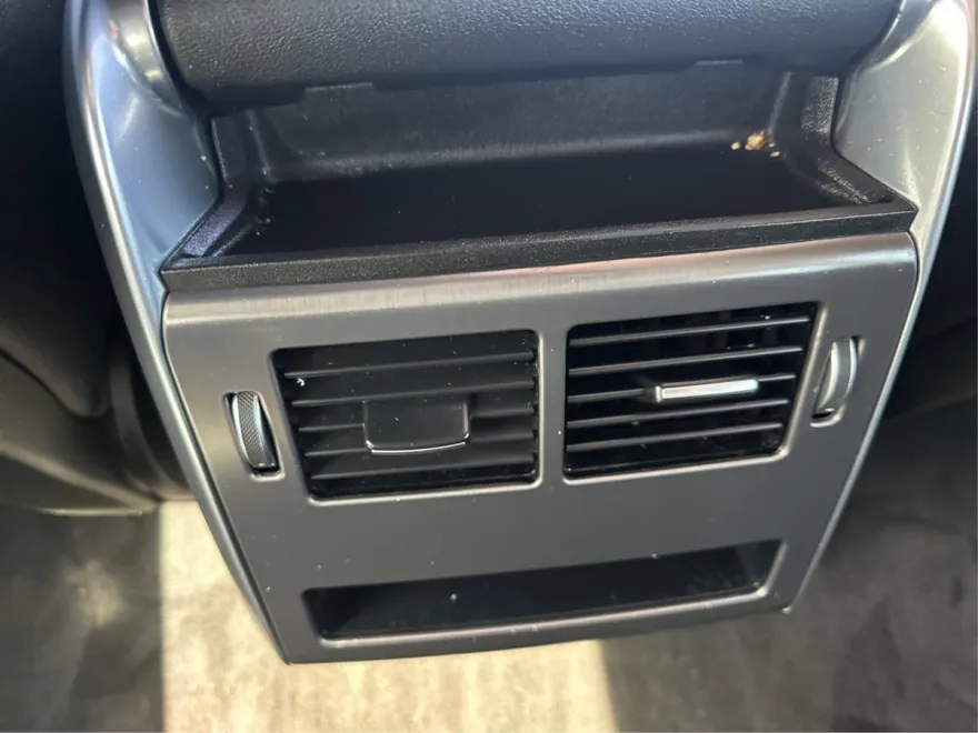 2020 Land Rover Range Rover Sport SE photo 38