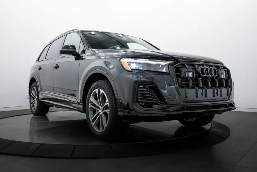 2026 Audi Q7 Premium photo 1
