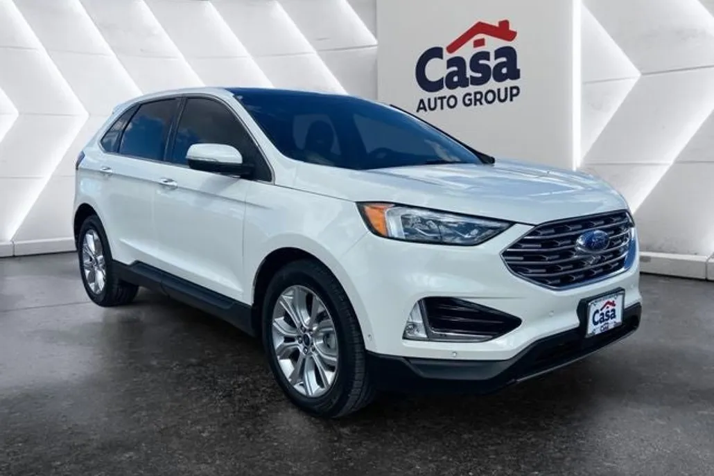 2020 Ford Edge Titanium photo 1