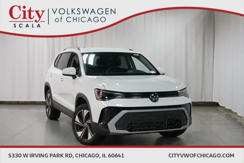 2025 Volkswagen Taos SE photo 1