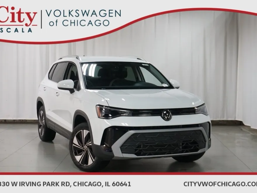 2025 Volkswagen Taos SE photo 1