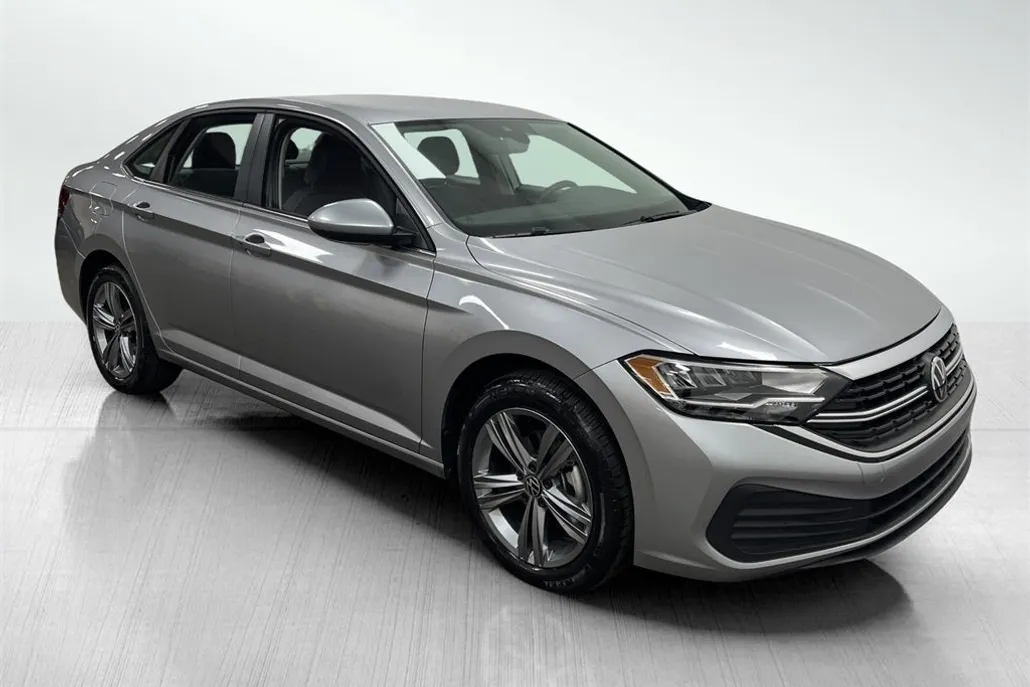 2024 Volkswagen Jetta 1.5T SE photo 1